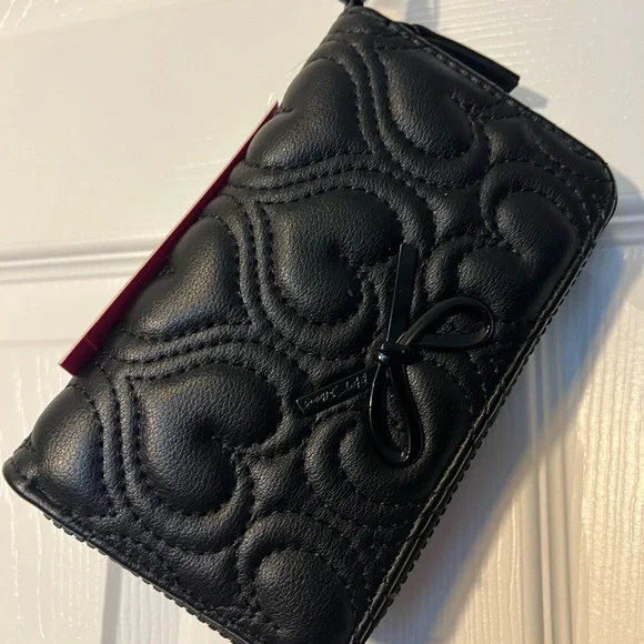 Betsey Johnson Wristlet. New with Tags - Picture 4 of 10